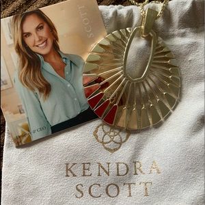 Kendra Scott Deanne Long Pendant Necklace